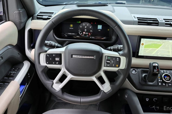 2023 Land Rover Defender с пробегом 51 357 км