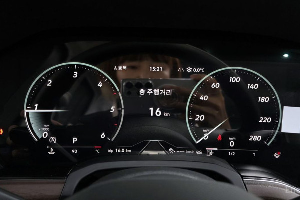 2025 Volkswagen Touareg с пробегом 16 км