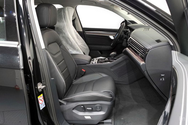 2025 Volkswagen Touareg с пробегом 16 км