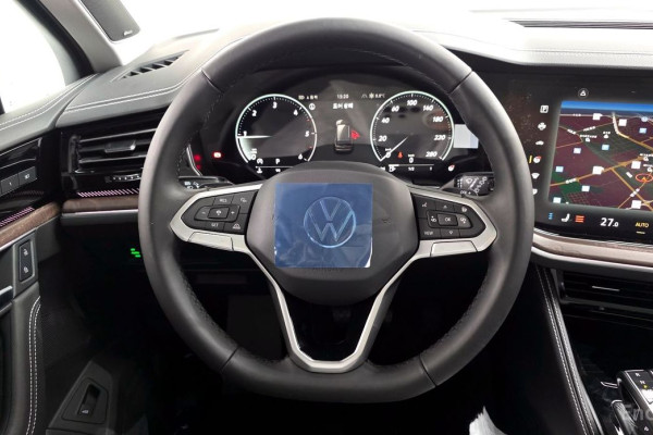 2025 Volkswagen Touareg с пробегом 16 км