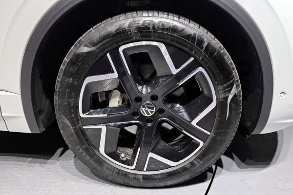 2024 Volkswagen Touareg с пробегом 16 699 км