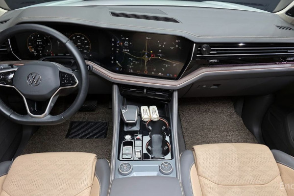 2024 Volkswagen Touareg с пробегом 16 699 км