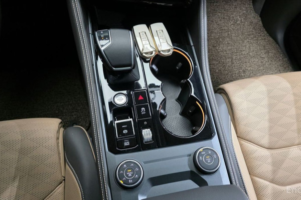 2024 Volkswagen Touareg с пробегом 16 699 км