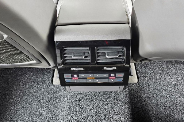 2021 Volkswagen Touareg с пробегом 76 980 км