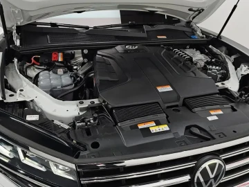 2024 Volkswagen Touareg с пробегом 16 266 км