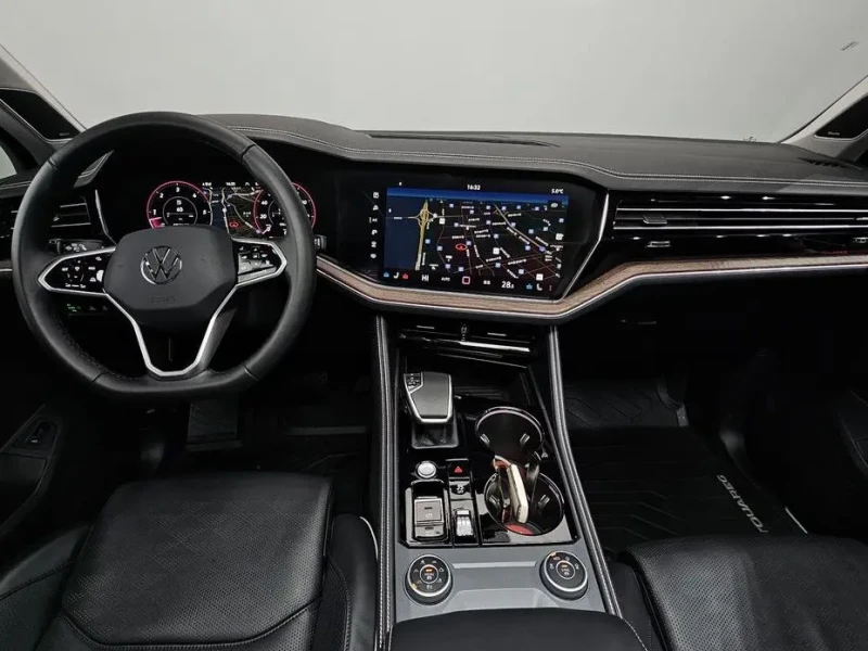 2024 Volkswagen Touareg с пробегом 16 266 км
