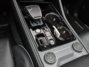 2024 Volkswagen Touareg с пробегом 16 266 км