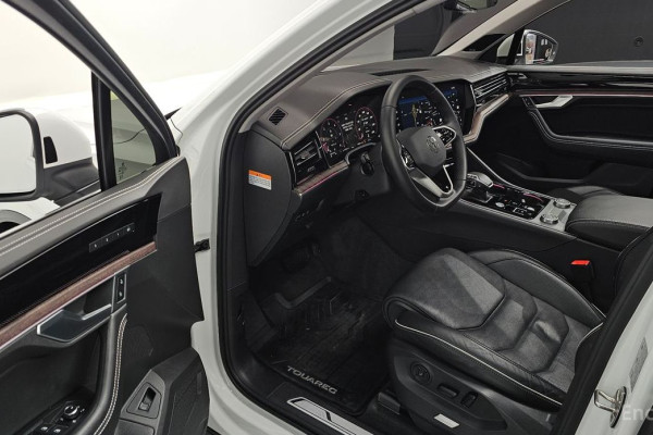 2024 Volkswagen Touareg с пробегом 16 266 км