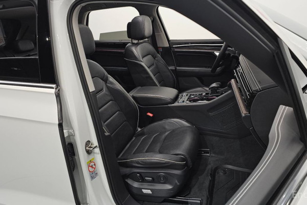 2024 Volkswagen Touareg с пробегом 16 266 км