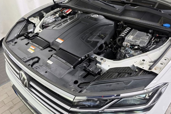 2023 Volkswagen Touareg с пробегом 39 473 км