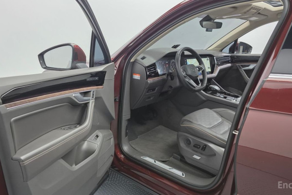 2023 Volkswagen Touareg с пробегом 29 137 км