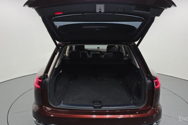 2023 Volkswagen Touareg с пробегом 29 137 км