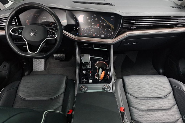 2024 Volkswagen Touareg с пробегом 29 501 км