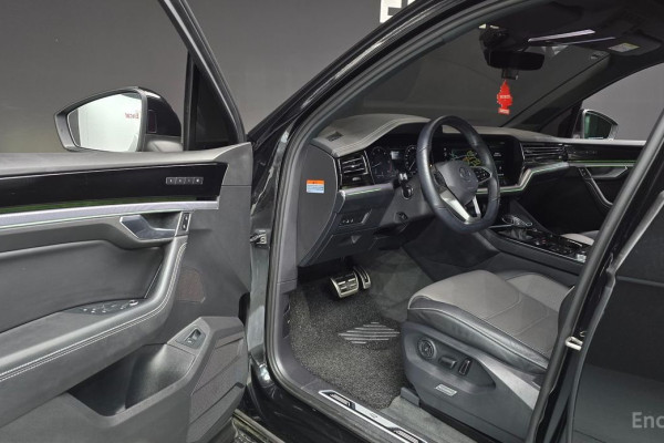 2023 Volkswagen Touareg с пробегом 43 755 км