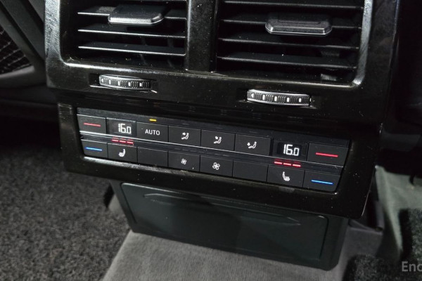 2023 Volkswagen Touareg с пробегом 43 755 км