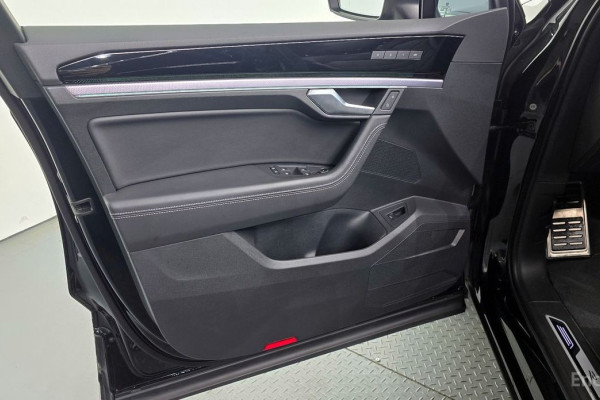 2023 Volkswagen Touareg с пробегом 50 322 км