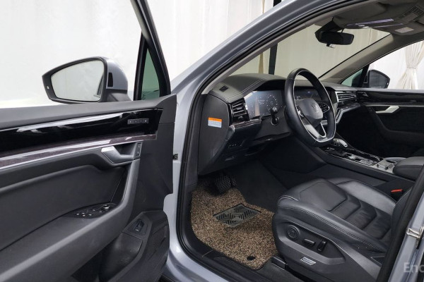 2020 Volkswagen Touareg с пробегом 60 389 км