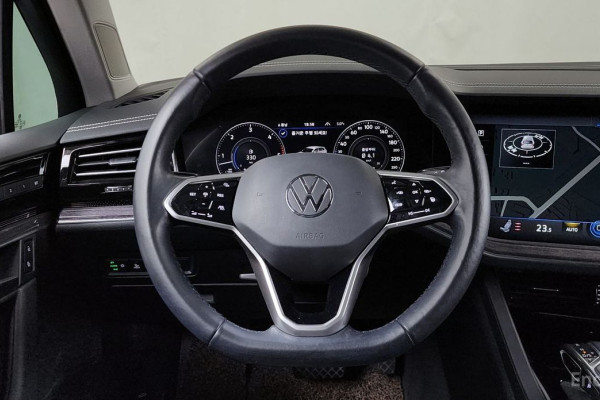 2020 Volkswagen Touareg с пробегом 60 389 км