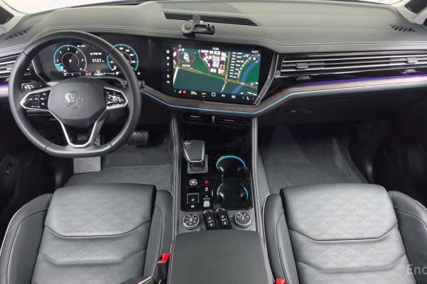 2024 Volkswagen Touareg с пробегом 5 157 км