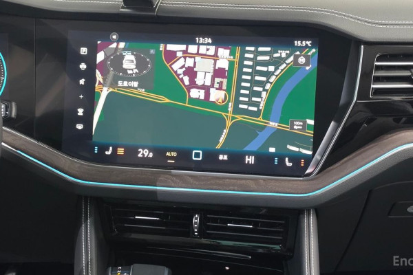 2024 Volkswagen Touareg с пробегом 5 157 км