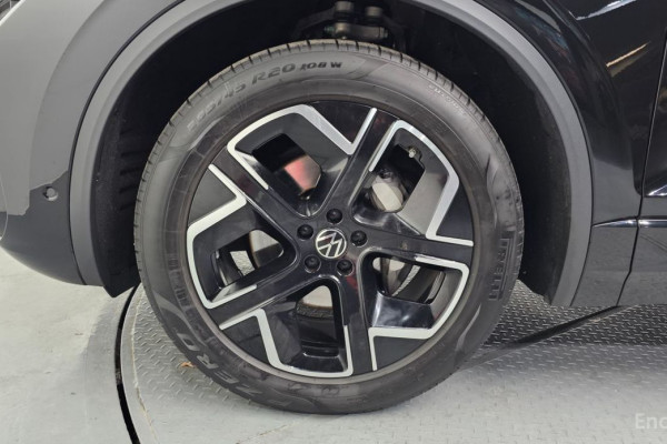 2024 Volkswagen Touareg с пробегом 26 290 км