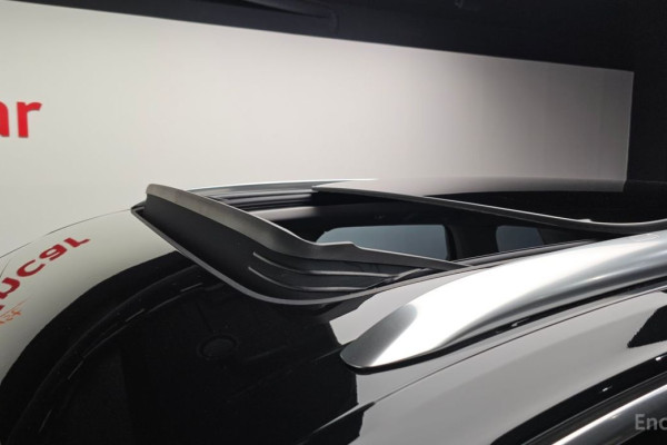 2024 Volkswagen Touareg с пробегом 26 290 км