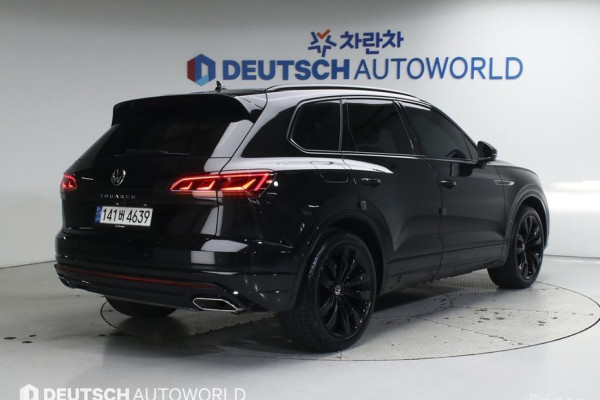 2023 Volkswagen Touareg с пробегом 15 715 км
