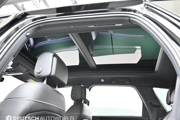 2023 Volkswagen Touareg с пробегом 15 715 км