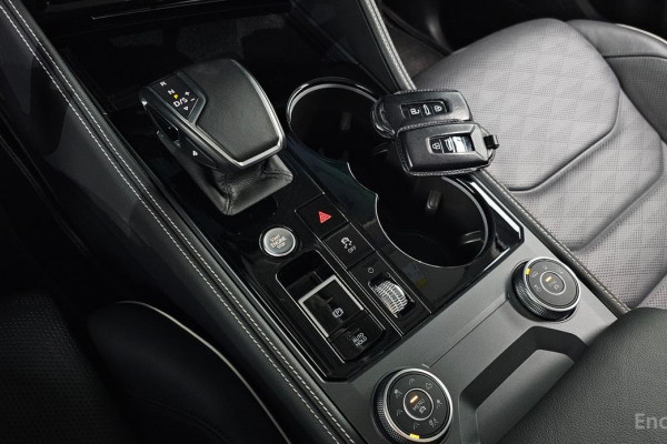 2024 Volkswagen Touareg с пробегом 18 074 км