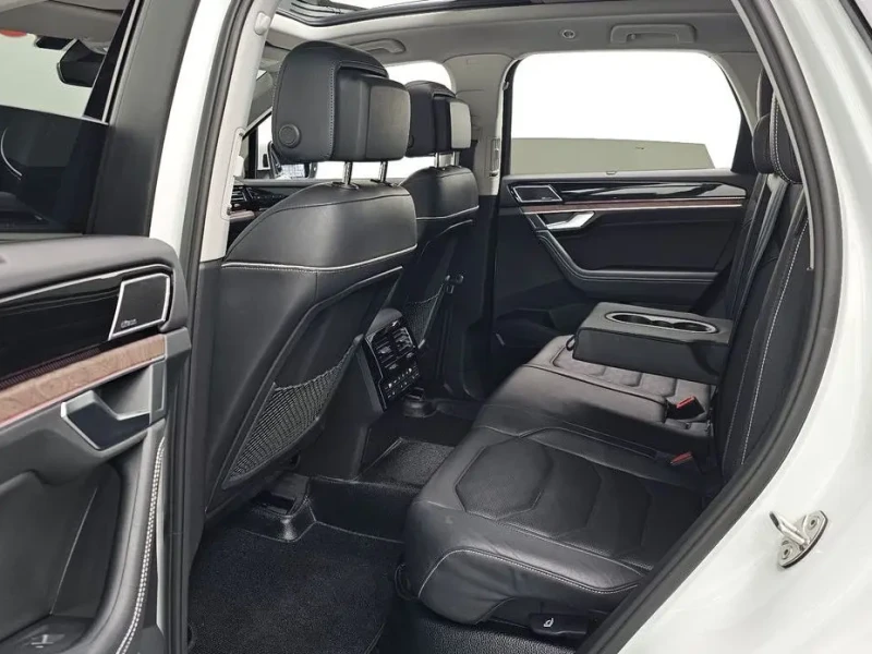 2024 Volkswagen Touareg с пробегом 18 074 км