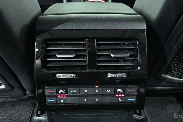 2024 Volkswagen Touareg с пробегом 18 074 км