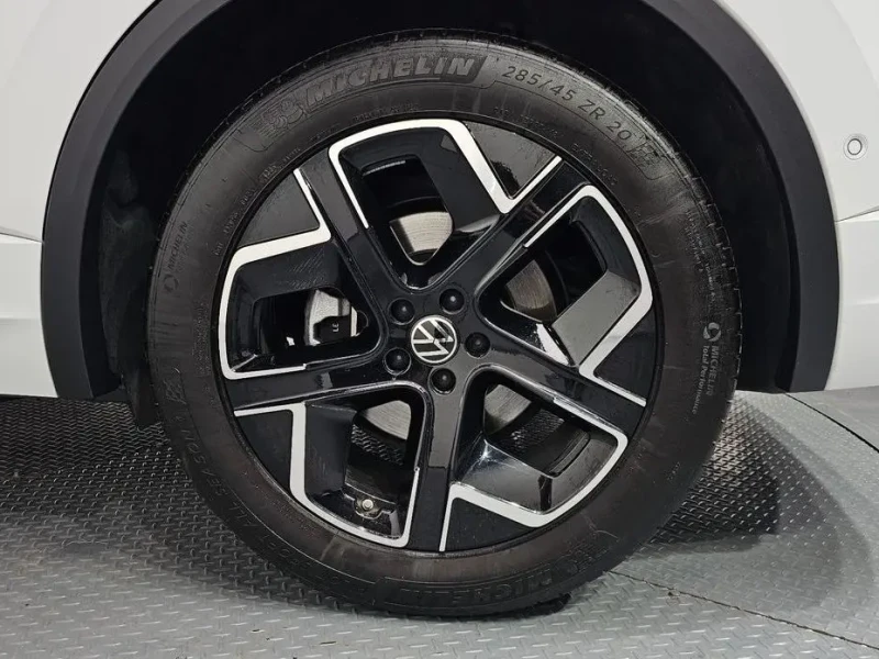 2024 Volkswagen Touareg с пробегом 18 074 км