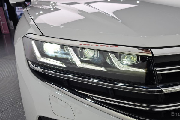 2024 Volkswagen Touareg с пробегом 18 074 км