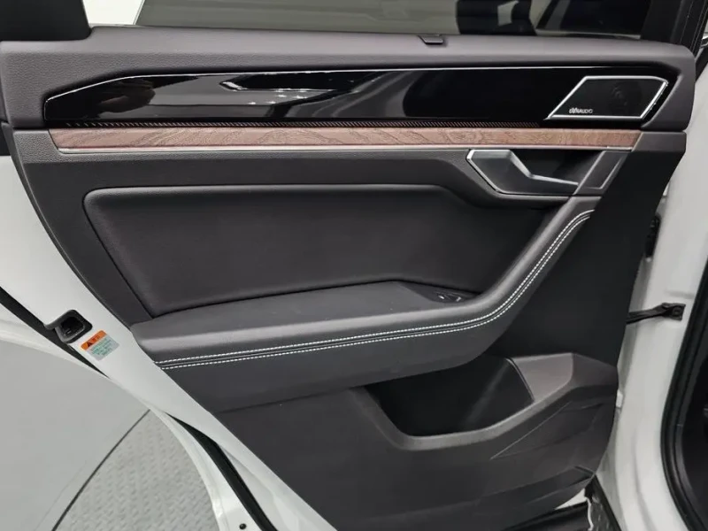 2024 Volkswagen Touareg с пробегом 18 074 км