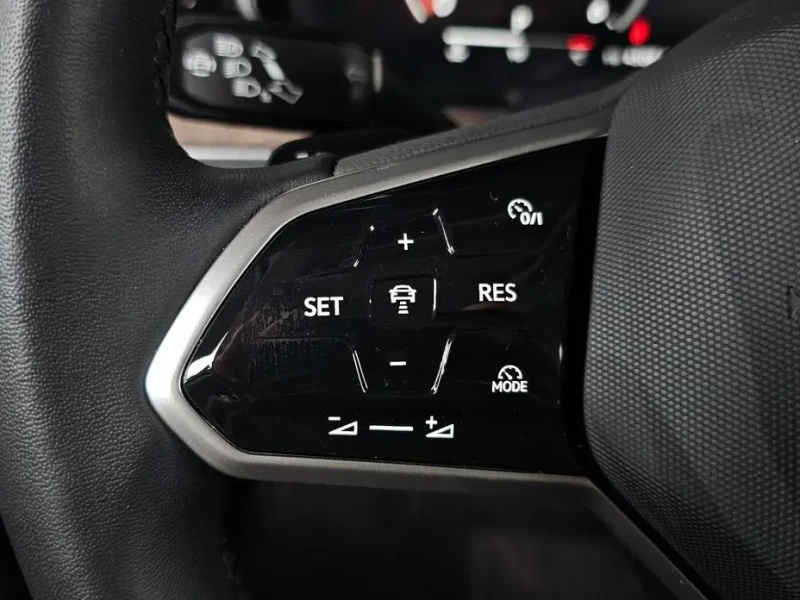 2024 Volkswagen Touareg с пробегом 18 074 км
