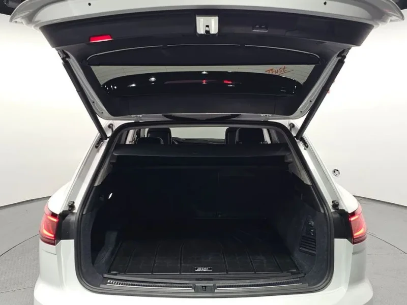 2024 Volkswagen Touareg с пробегом 18 074 км