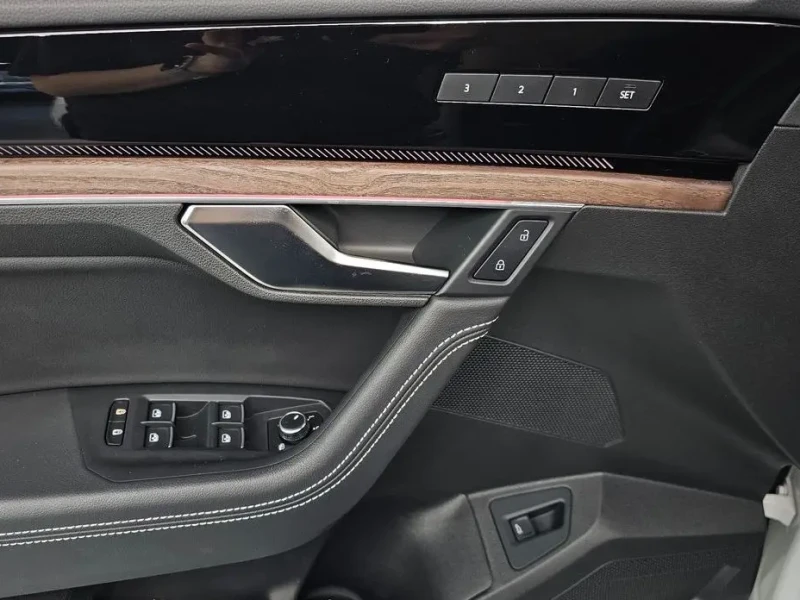 2024 Volkswagen Touareg с пробегом 18 074 км