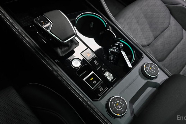 2025 Volkswagen Touareg с пробегом 2 177 км