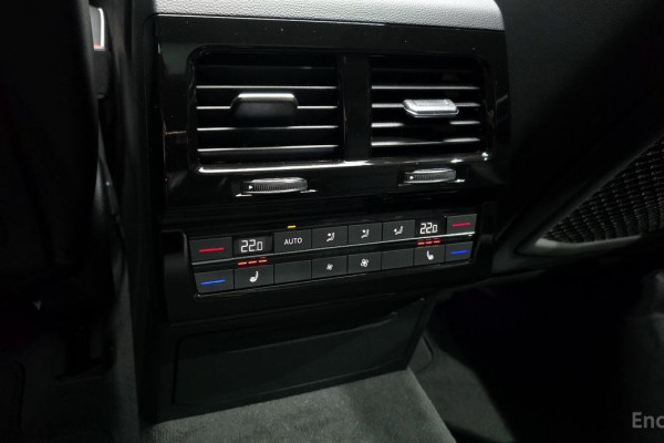 2025 Volkswagen Touareg с пробегом 2 177 км