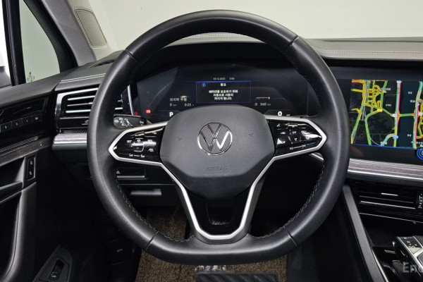 2023 Volkswagen Touareg с пробегом 96 565 км