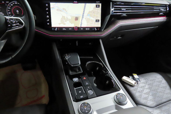 2023 Volkswagen Touareg с пробегом 37 924 км