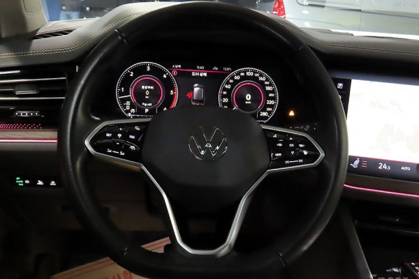 2023 Volkswagen Touareg с пробегом 37 924 км