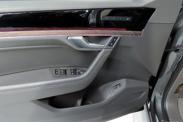 2023 Volkswagen Touareg с пробегом 37 924 км