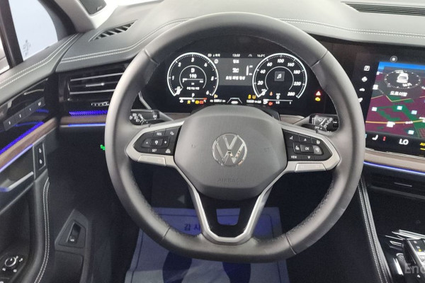 2025 Volkswagen Touareg с пробегом 13 220 км
