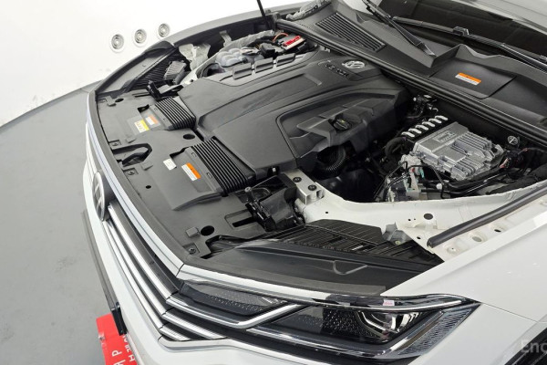 2023 Volkswagen Touareg с пробегом 76 023 км