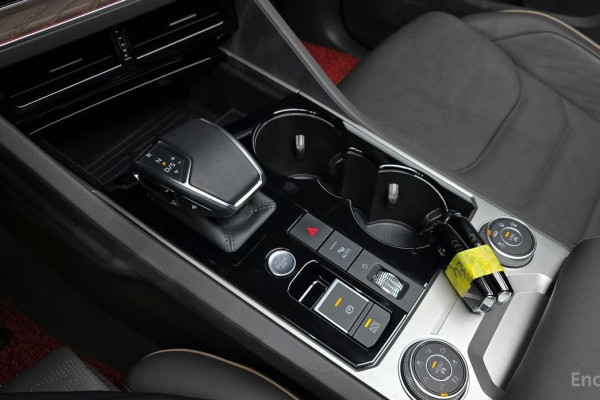 2023 Volkswagen Touareg с пробегом 76 023 км