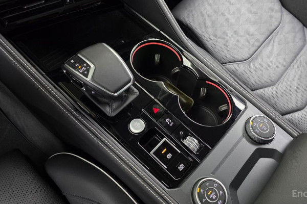 2025 Volkswagen Touareg с пробегом 7 536 км