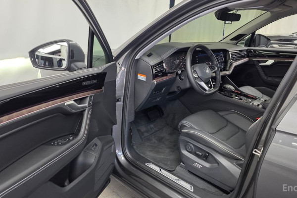 2025 Volkswagen Touareg с пробегом 7 536 км