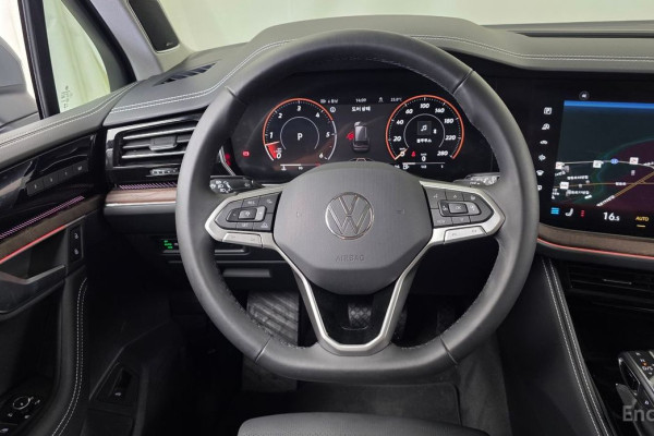 2025 Volkswagen Touareg с пробегом 7 536 км