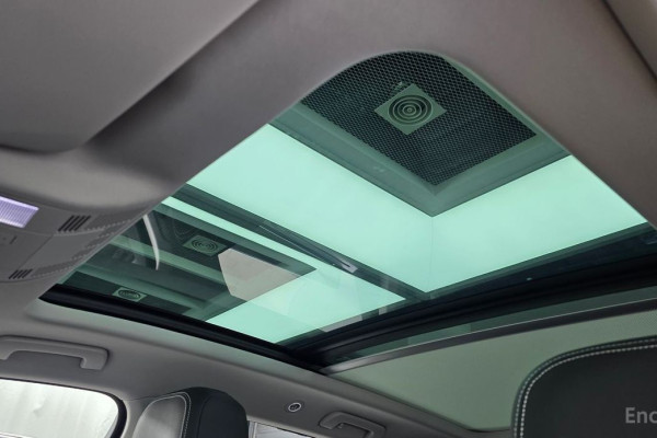 2025 Volkswagen Touareg с пробегом 7 536 км